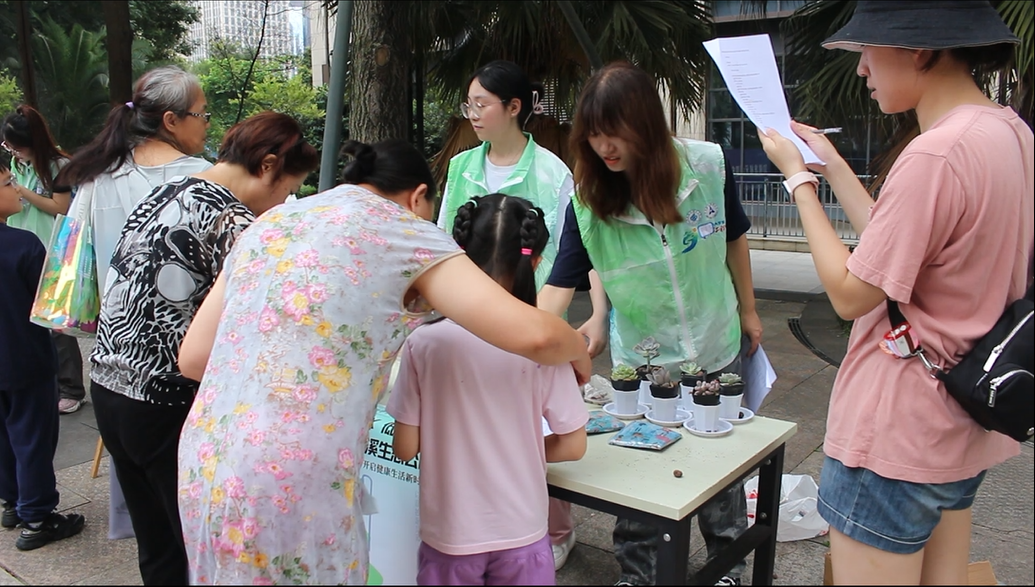 <strong>智慧化垃圾分类实践见证社区环保新风尚</strong>